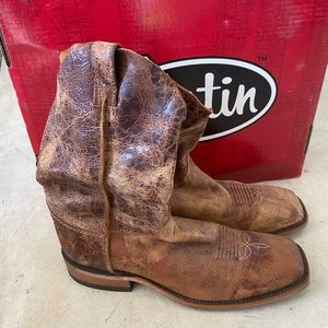 Men's Justin Cowboy Boots - size 10.5